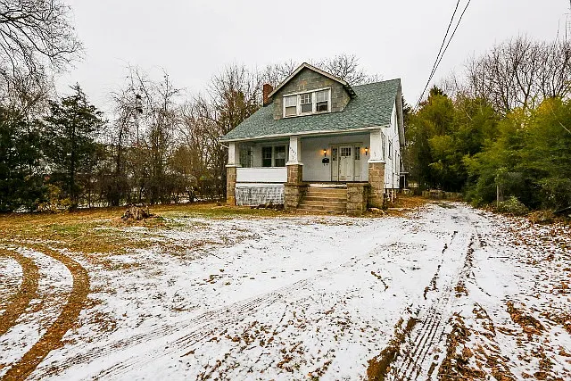 8402 Liberty Rd photo 1