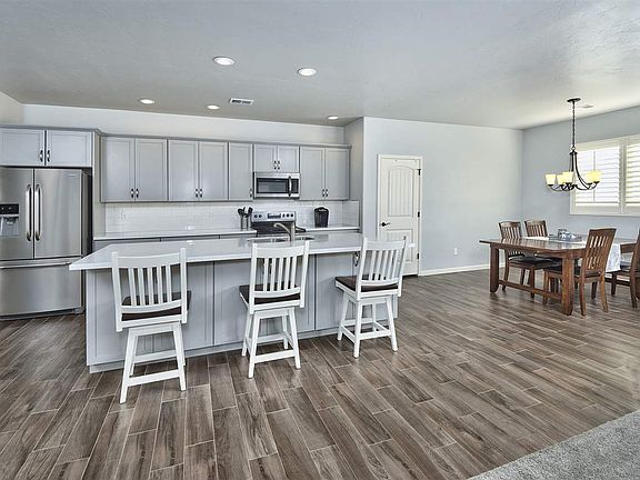 2nd image of 2475 Kerk Ave #B