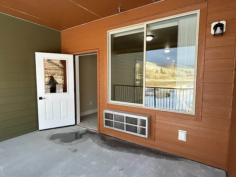 998SQFT Unit Patio