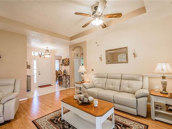 4th image of 2303 W Del Webb Blvd