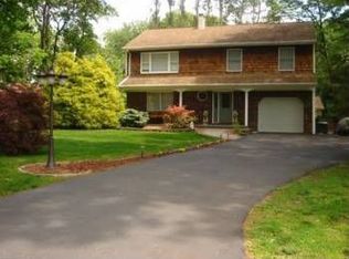 20 High Crest Rd, Vernon, NJ 07419