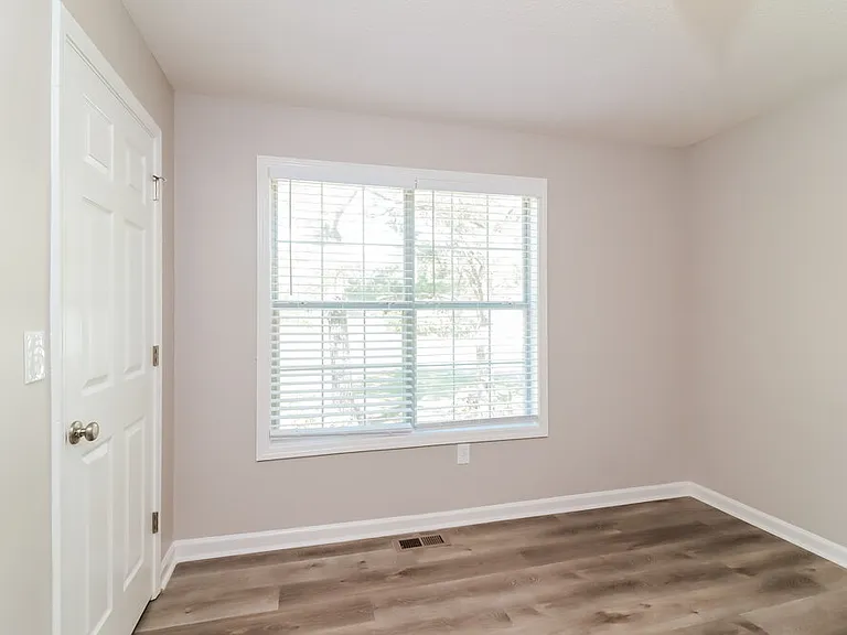 15 Pine Oak Cir — Photo 14