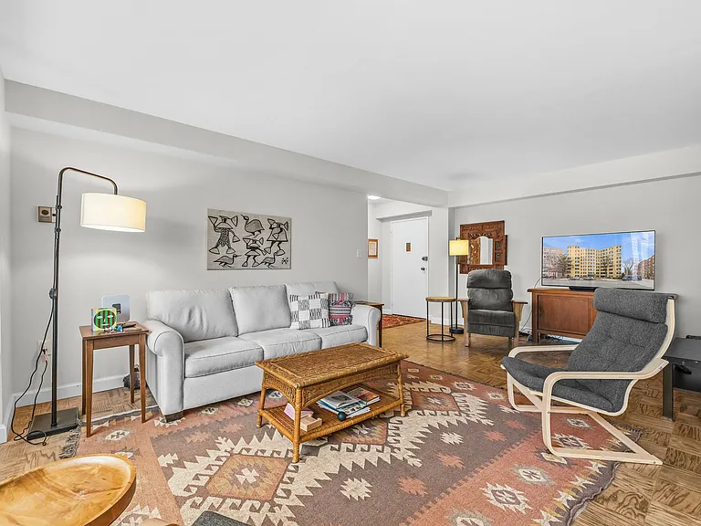 5410 Connecticut Ave NW #811A — Photo 7