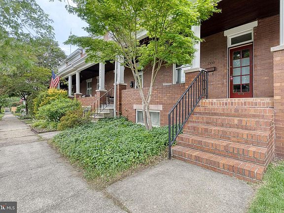 2nd image of 1330 Weldon Ave
