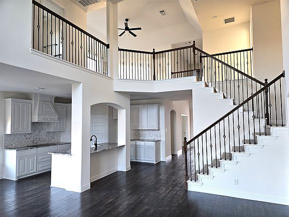 4th image of 2079 Slate Dr