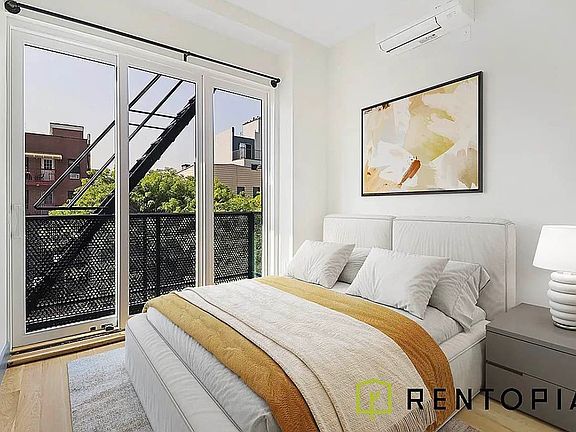 5th image of 209 Montrose Ave #3D