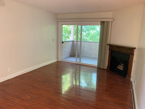 2nd image of 928 S Cypress Ave APT 18