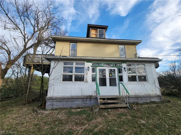 2196 Scio Rd SW, Carrollton, OH 44615