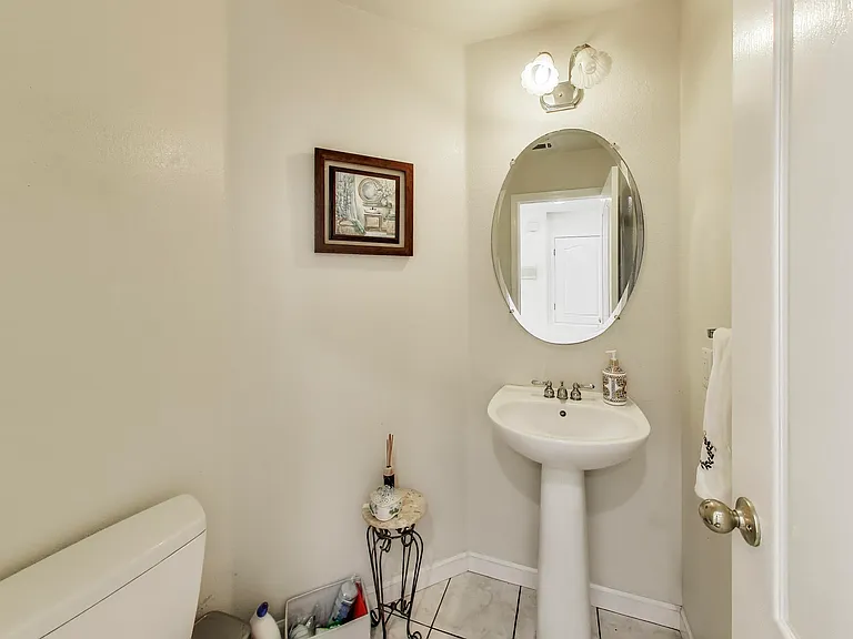 7 Cymbidium Cir — Photo 9
