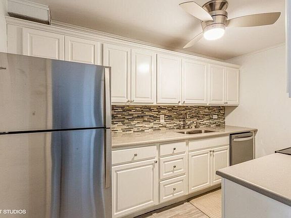 4th image of 1200 Marine Way APT Ph1