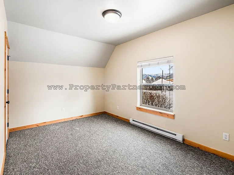 215 N Quaw Blvd — Photo 9