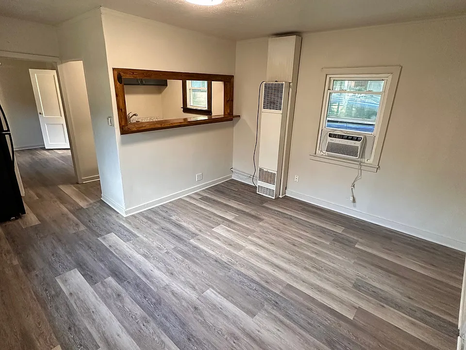 1010 S Hocker Ave #1010