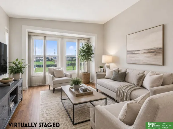 12727 W Dodge Rd APT 375B, Omaha, NE 68154
