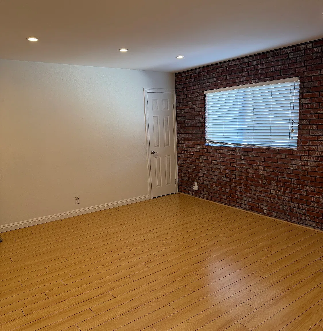 2 bed, 760 sqft, $2,450 — Photo 4