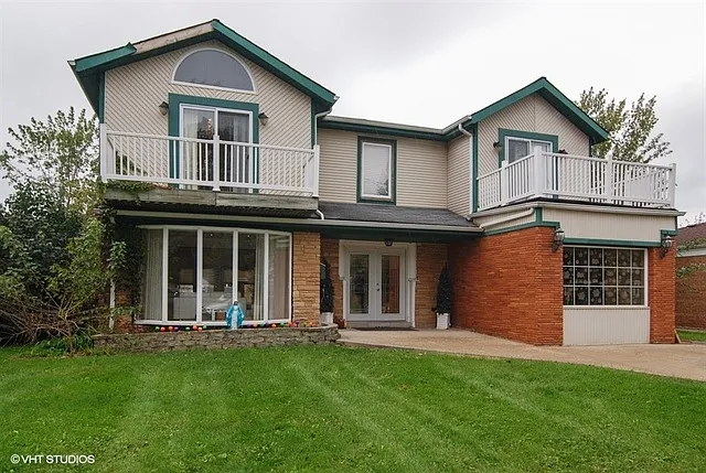 2638 Louis St photo 1