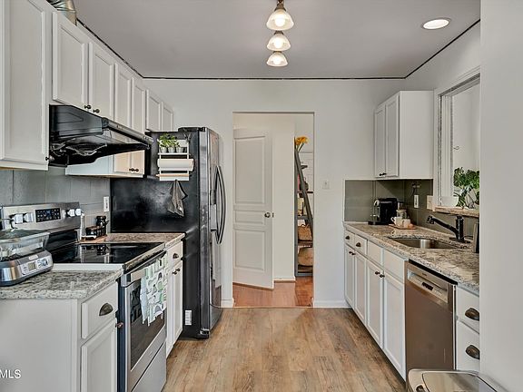 3rd image of 8141 Spring Haven Ln