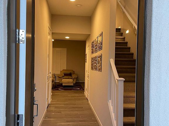 3rd image of 901 S Smith Rd Unit 1022