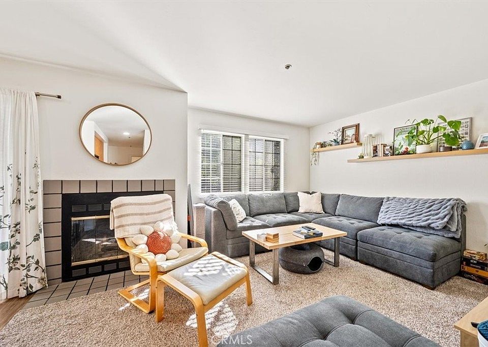 1st image of 1021 Southwood Dr APT E