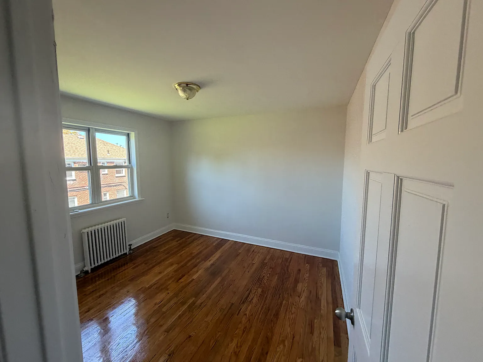 2 bed, 750 sqft, $2,900 — Photo 3
