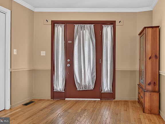 5th image of 883 Bridgeton Rd