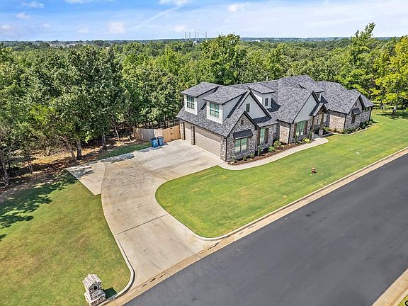 4th image of 122 Lake Lou Ella Dr