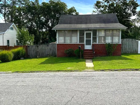 227 Dale Rd, Pasadena, MD 21122