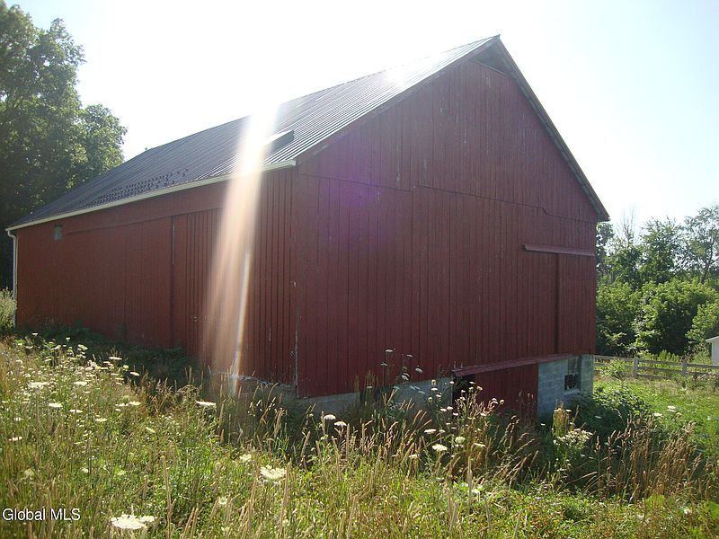 3rd image of 455 Argersinger Road