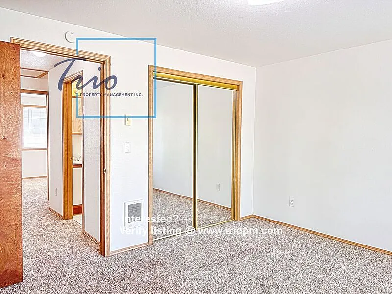 Studio, $1,995 — Photo 2