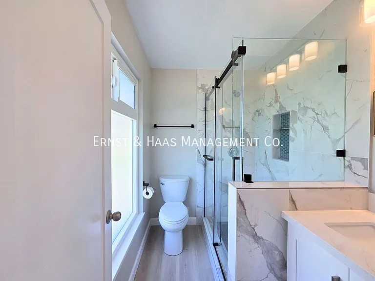 13118 Carolyn St — Photo 24