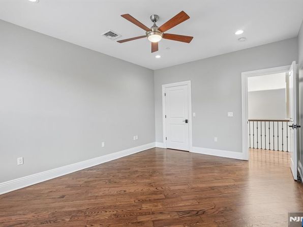 Thumbnail 18