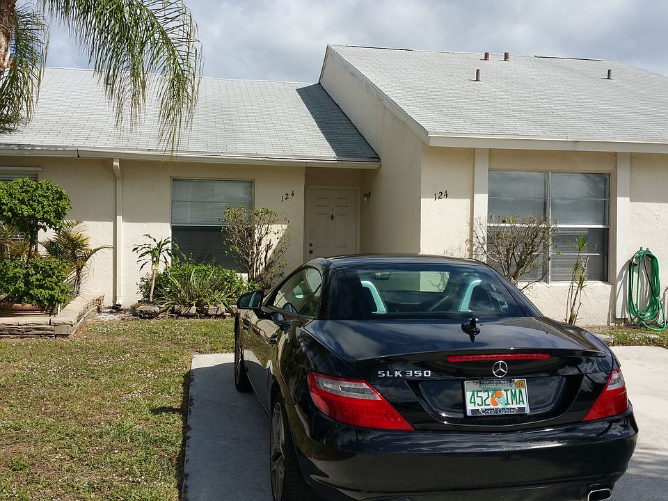 2nd image of 124 Oakwood Dr