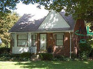 3660 Oakshire Ave, Waterford, MI 48328