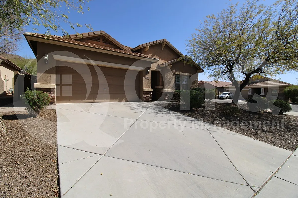 Building Photo - 27105 N 52nd Ave