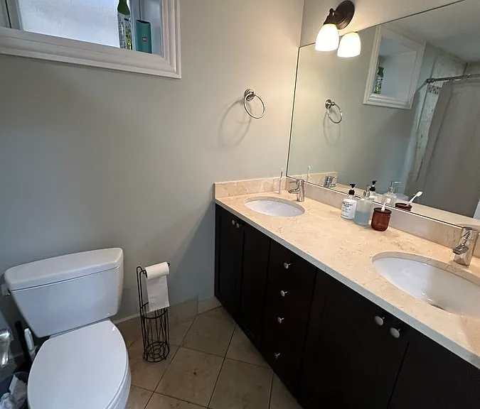 1343 W Nelson St #G — Photo 8