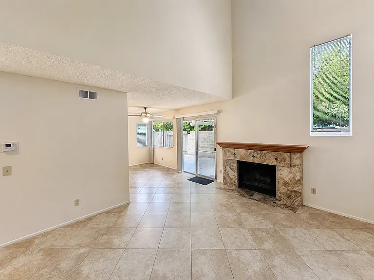 3727 Mesa Oak Ln — Photo 12