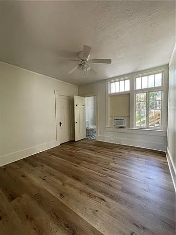 1 bed, 1.0 bath, 500 sqft, $1,300 — Photo 4
