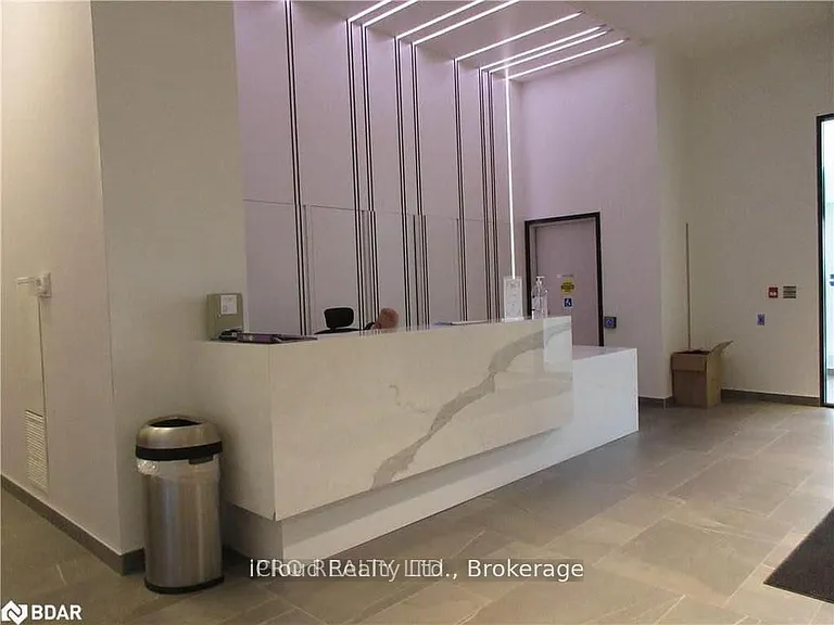 681 Yonge St #103 — Photo 12
