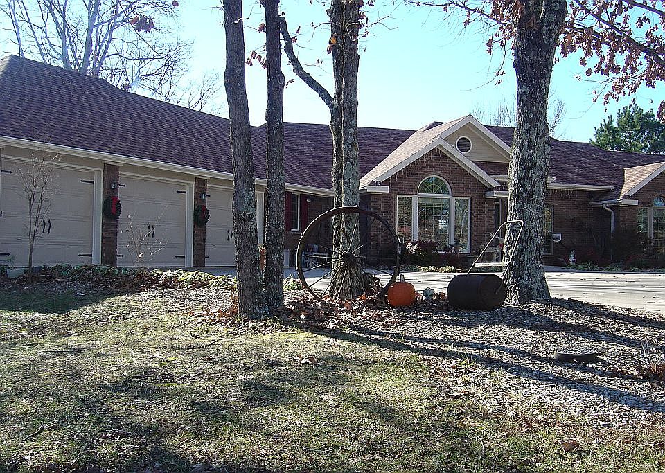 1st image of 54 McKenzie Dr