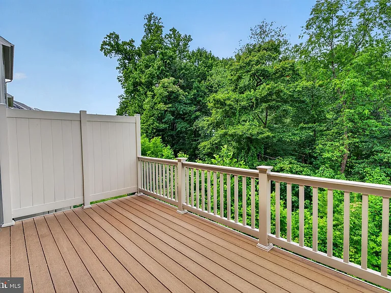 7906 Marietta Dr — Photo 16