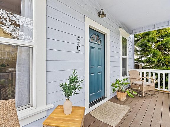 4th image of 50 Victorian Ct