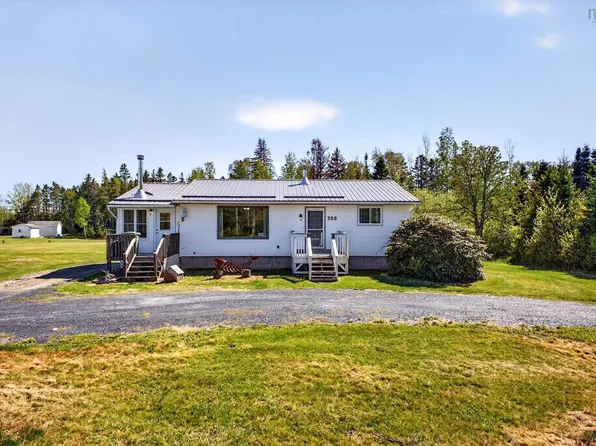 308 Highway 2, Lower Five Islands, NS B0M 1N0