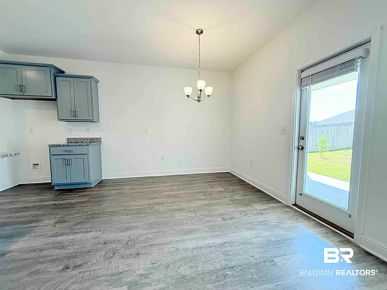 13179 Cavalier Dr — Photo 14