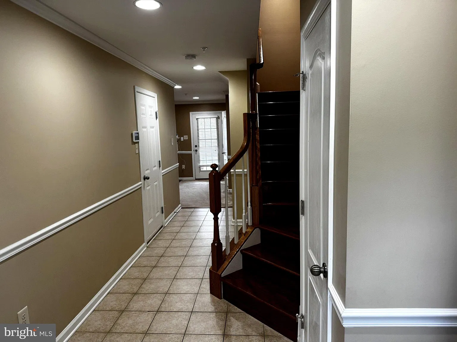 3 bed, 3.5 bath, 2198 sqft, $3,500 — Photo 4