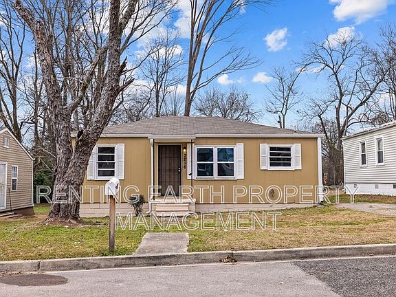 3rd image of 7216 Paris Ave