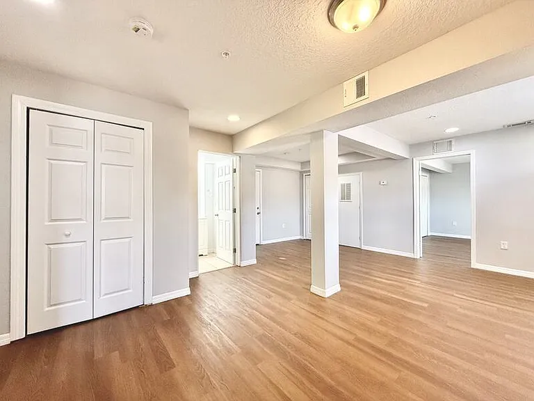 425 F St #2 — Photo 10