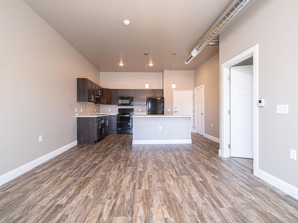 The Aspire: Kitchen and Living Room