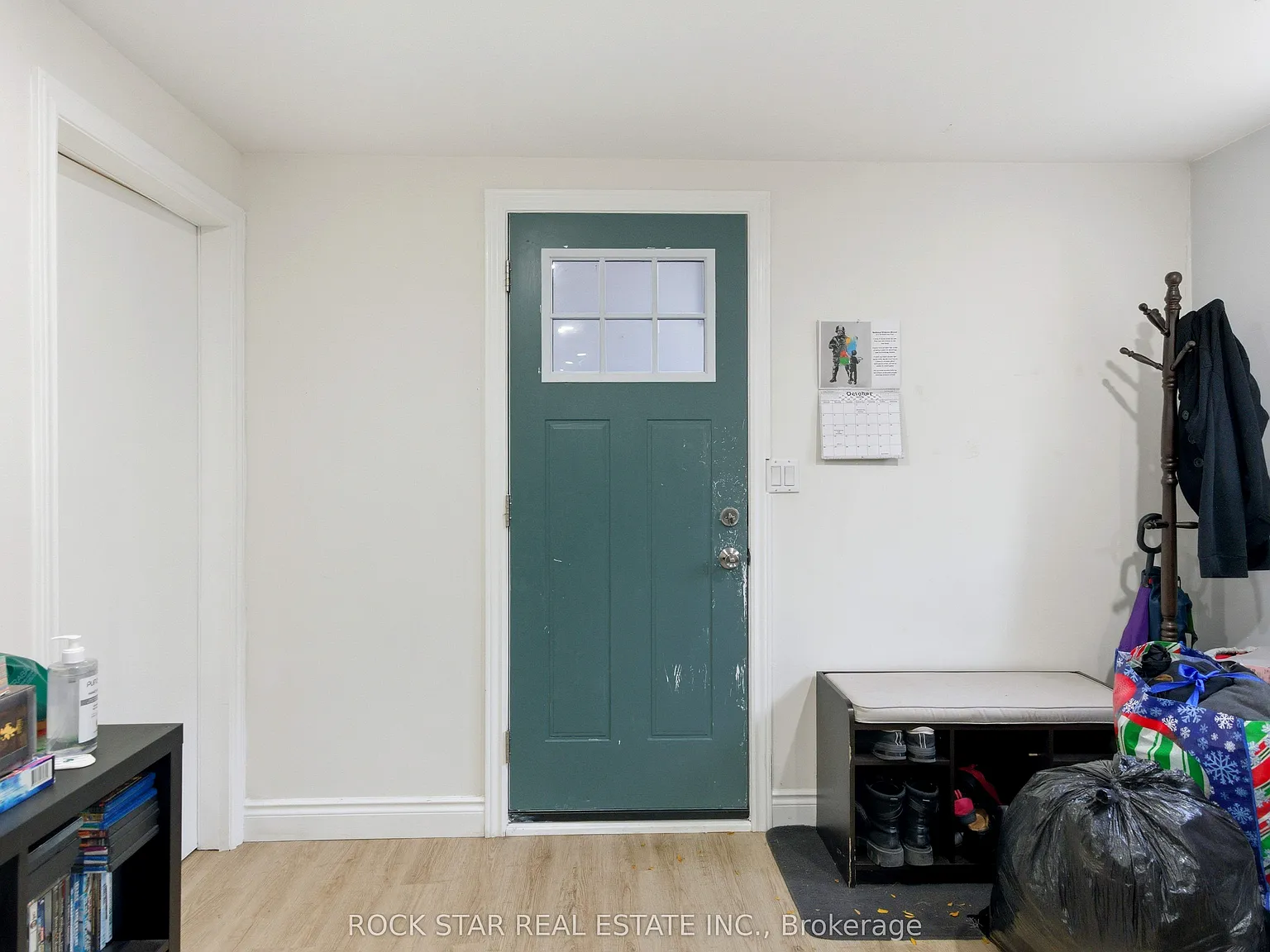 2 bed, $1,900 — Photo 2
