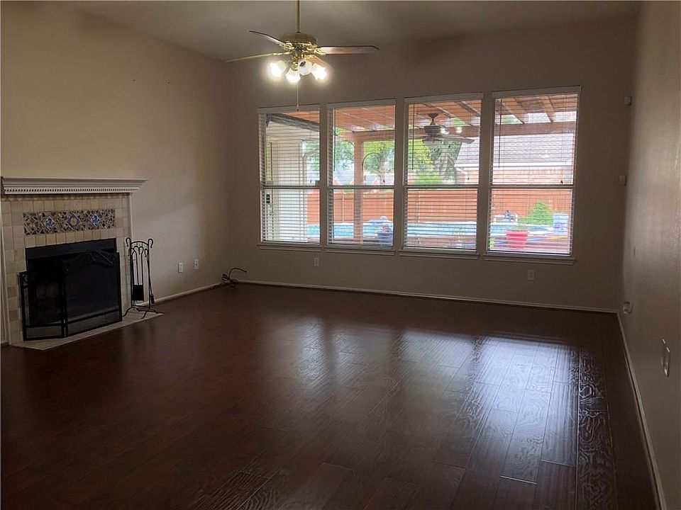 1st image of 1801 Creek Xing