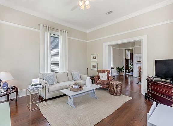 4th image of 804 Franklin Ave