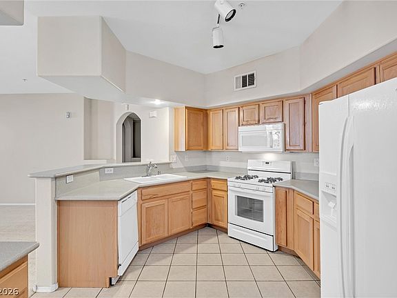 5th image of 3975 N Hualapai Way Unit 156